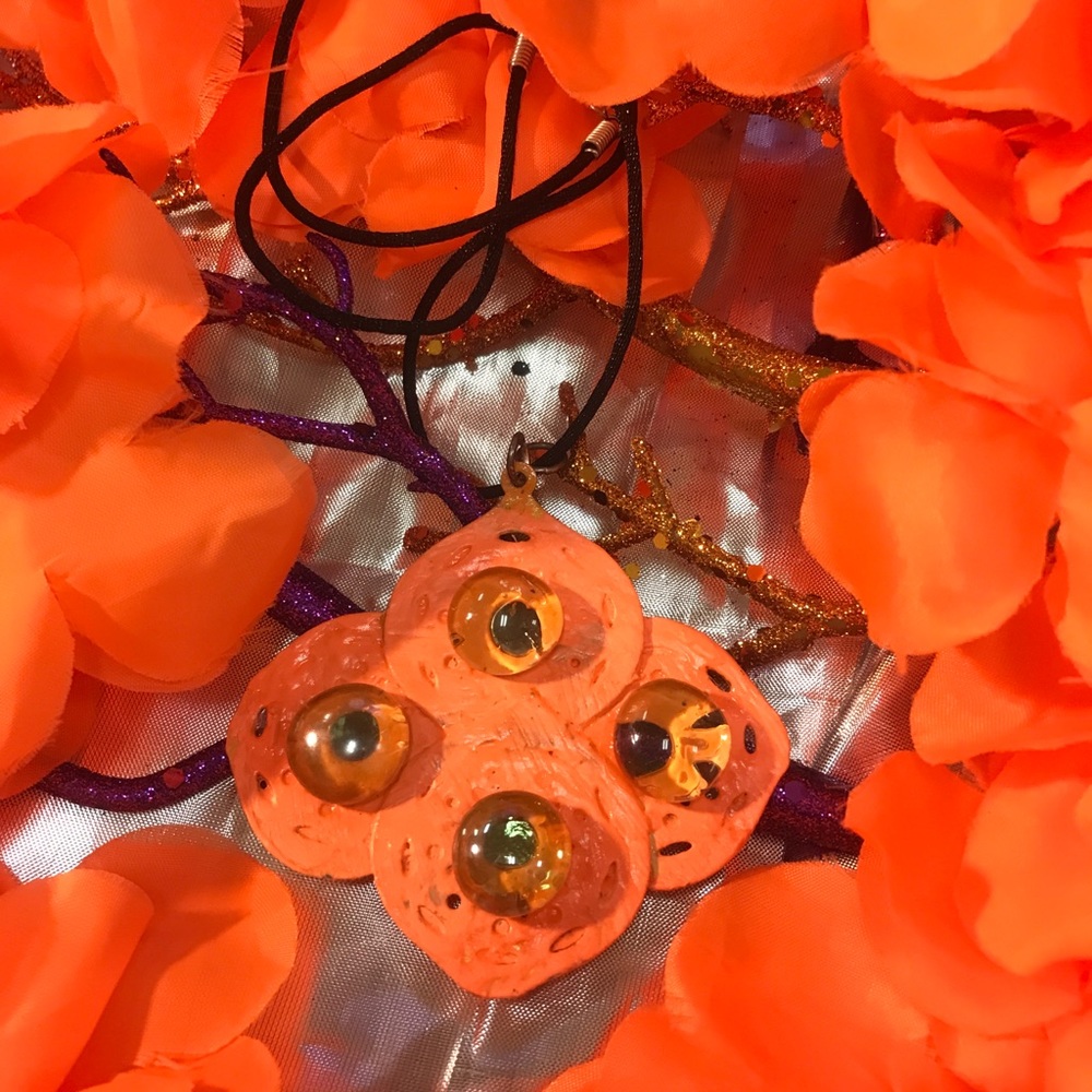 🧡🤍Necklace🤍🧡 - Picture 10 of 12